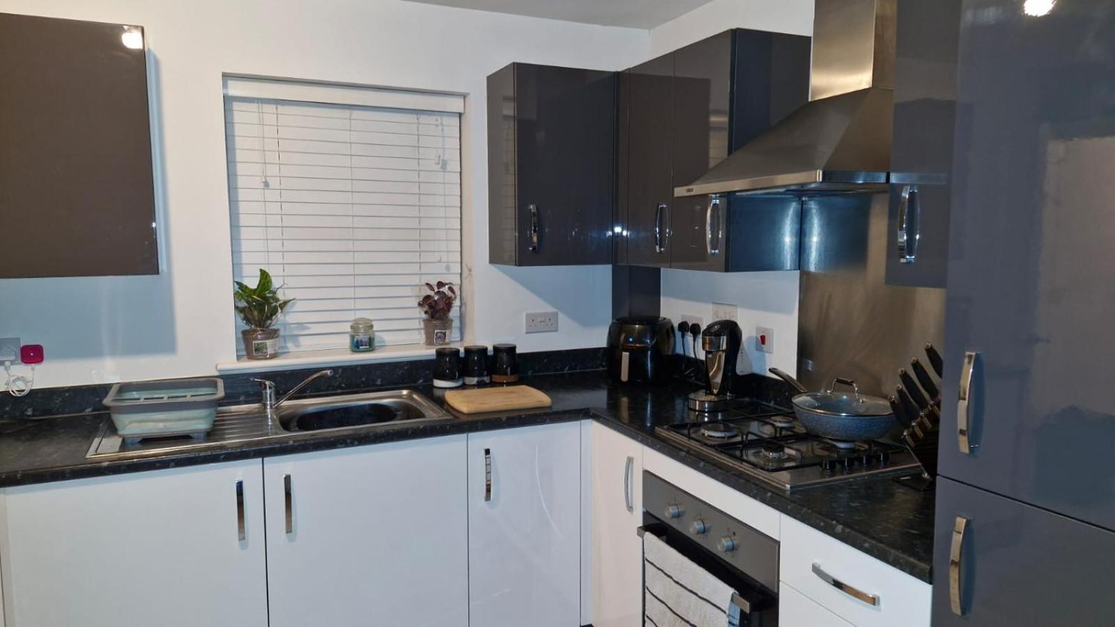 סנדגייט Modern Double Room With En-Suite, Parking & Fast Wifi - Close To Beach מראה חיצוני תמונה